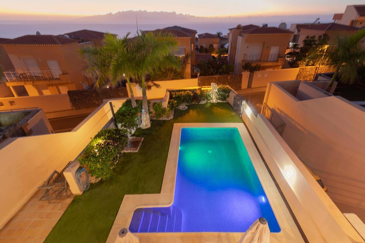 Willa My Island Escape - Sea Views - Private Pool, Sauna